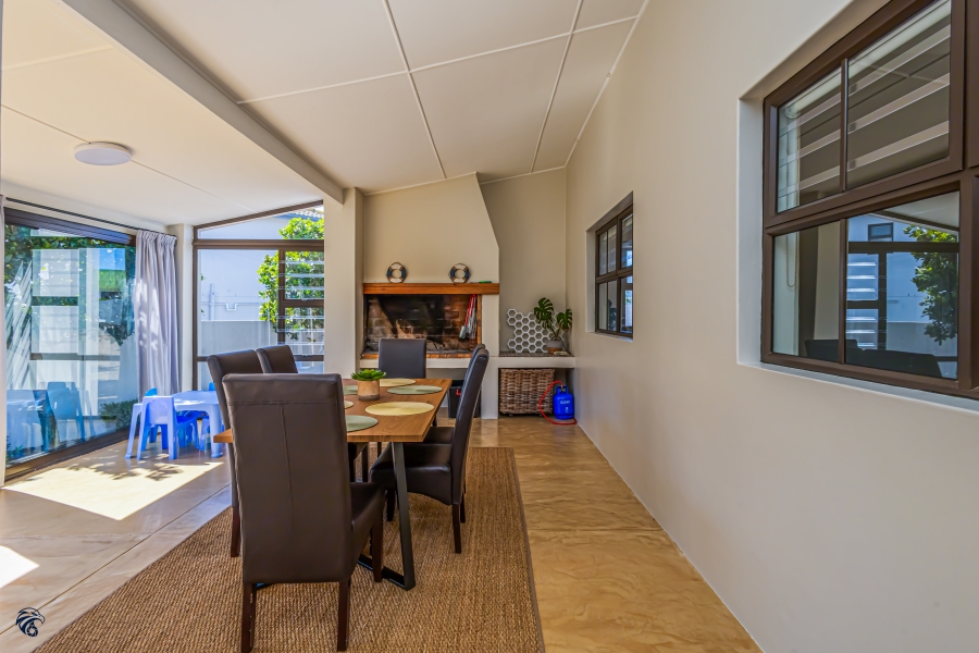 3 Bedroom Property for Sale in Myburgh Park Western Cape